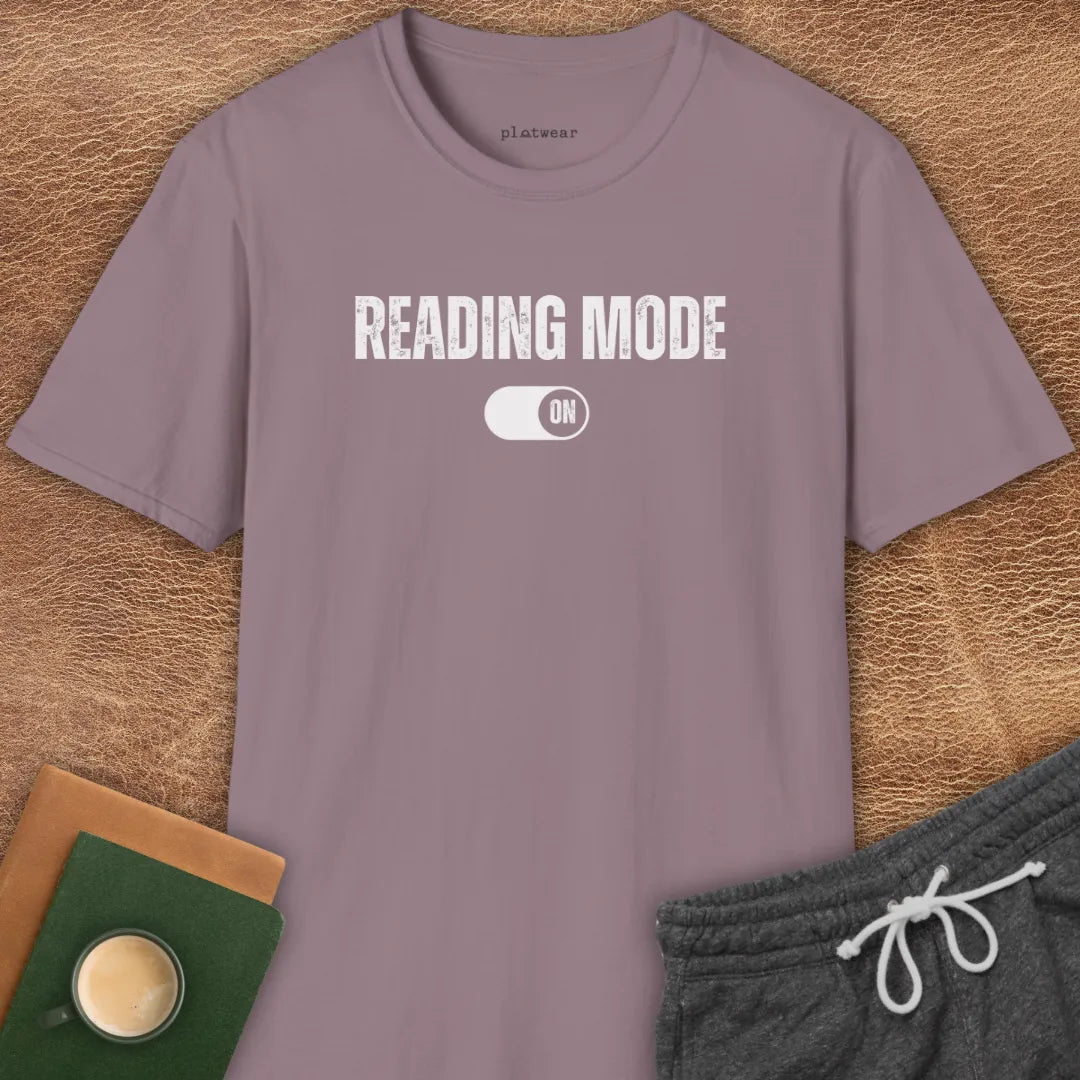 READING MODE ON T-SHIRT